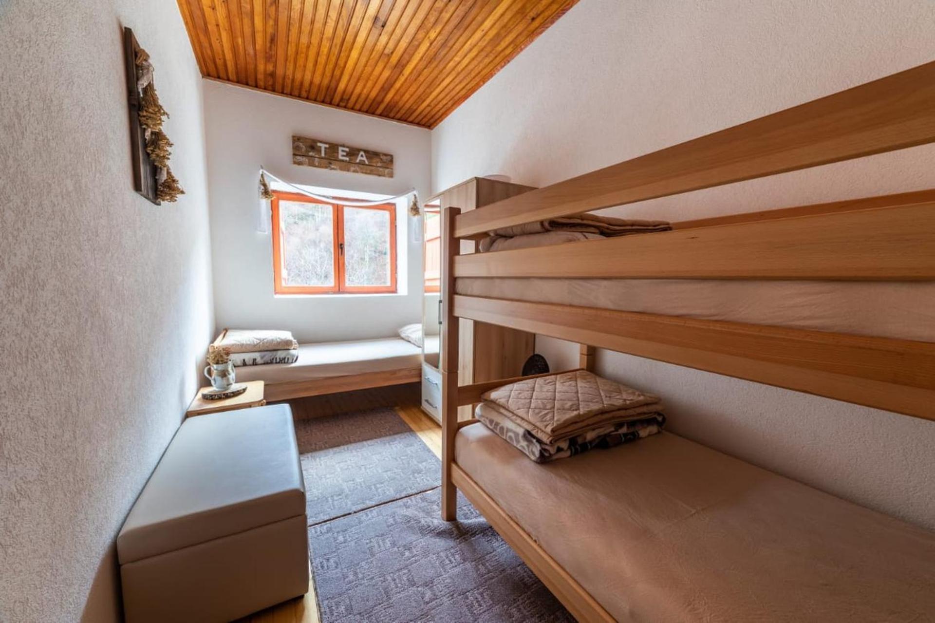 Hostel Mojan Andrijevica Eksteriør bilde